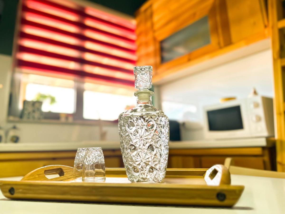 شقة Cozy Elegance Above Korca المظهر الخارجي الصورة
