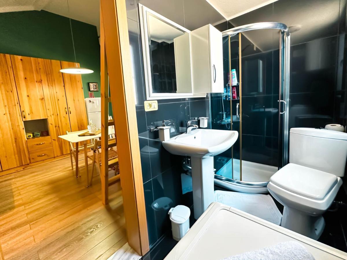 شقة Cozy Elegance Above Korca المظهر الخارجي الصورة